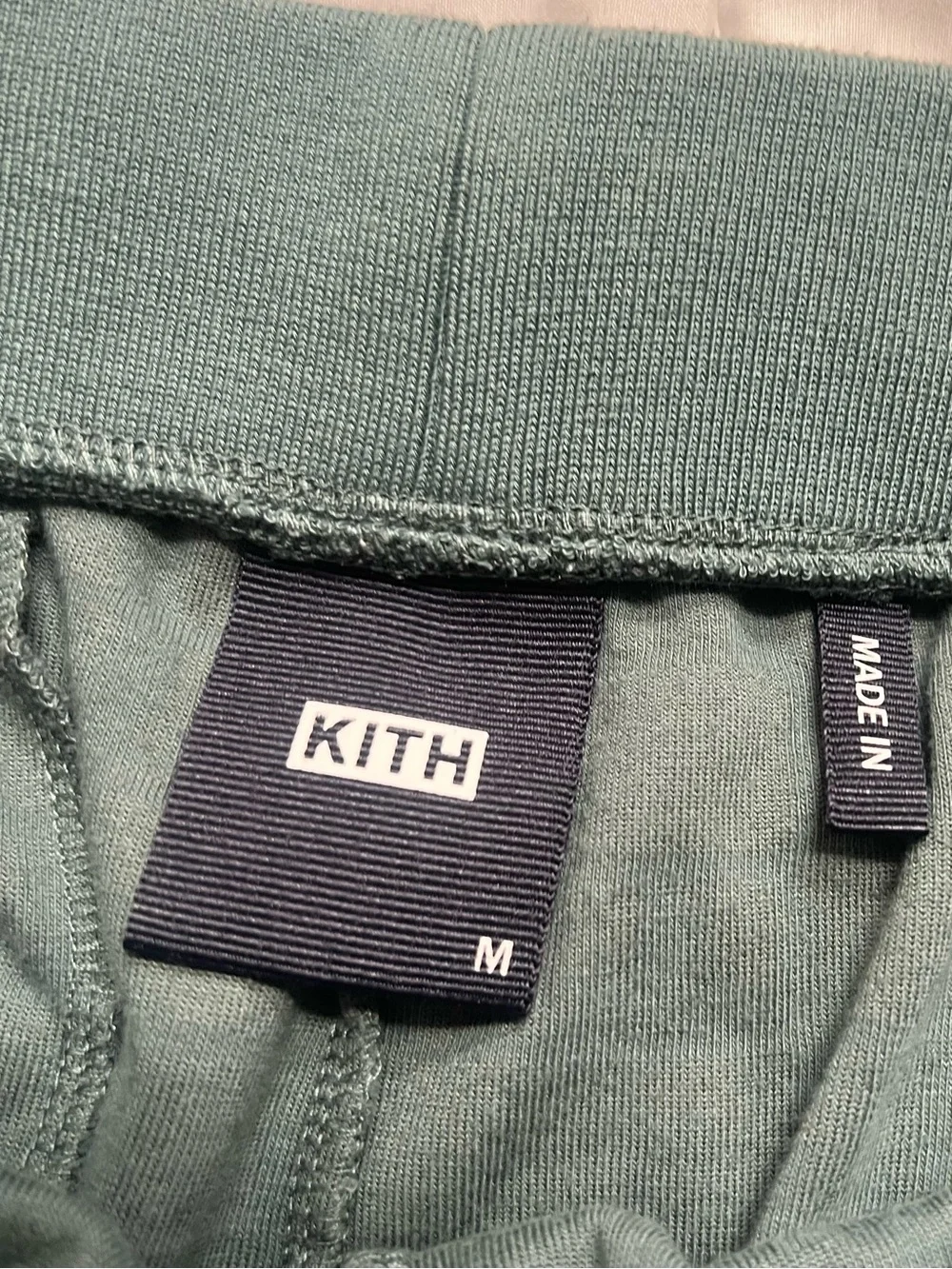 KITH Mens Shorts Size Medium
